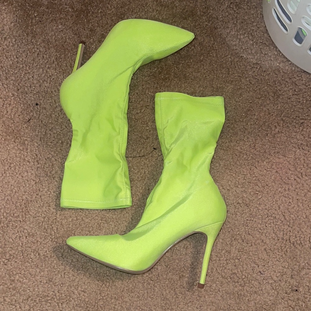 Brand new mid way boots size 10